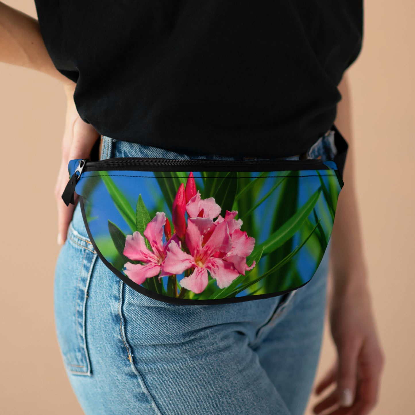 Flowers 30 Fanny Pack