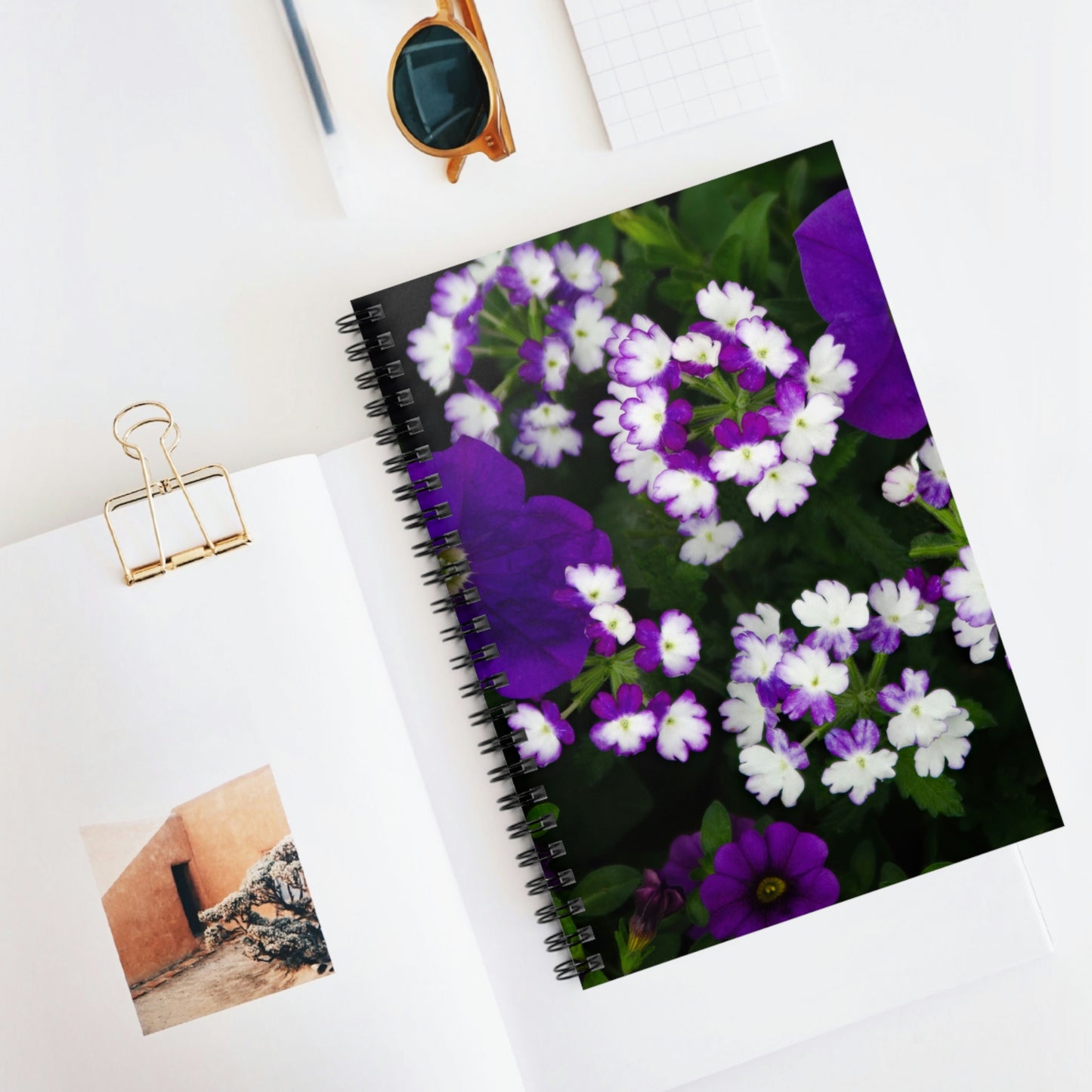 Flowers 04 Spiral Notebook - Ruled Line