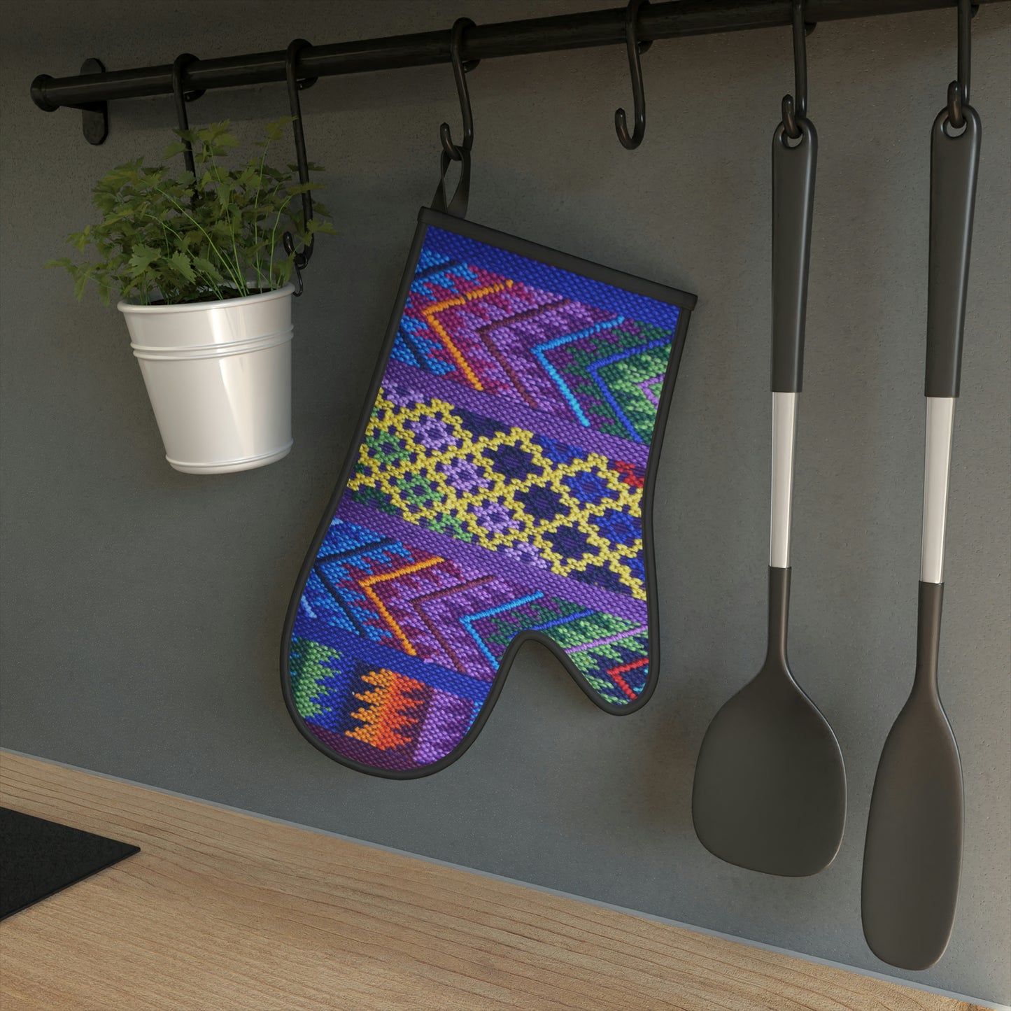 A Pack of Lies! Oven Glove