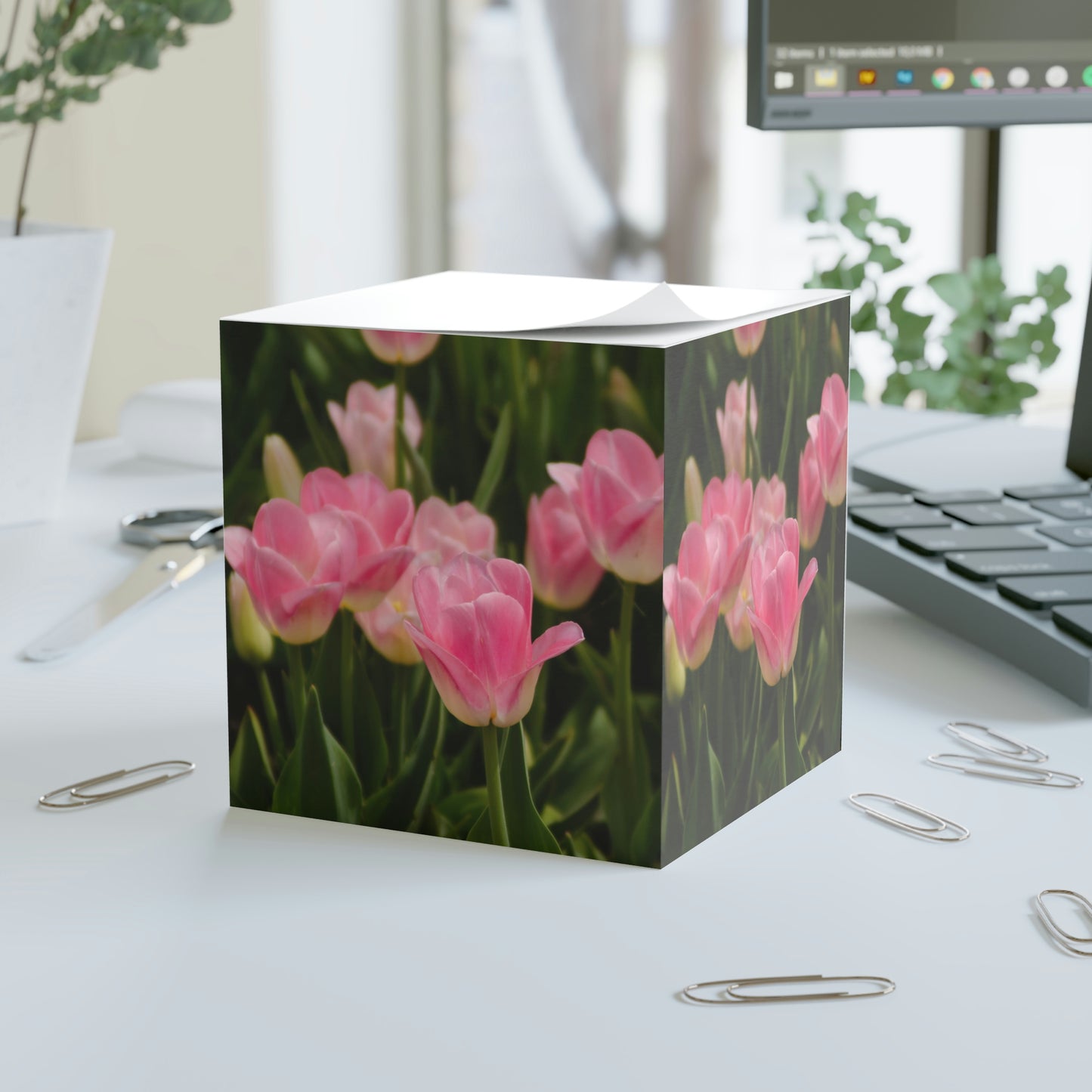 Flowers 17 Note Cube
