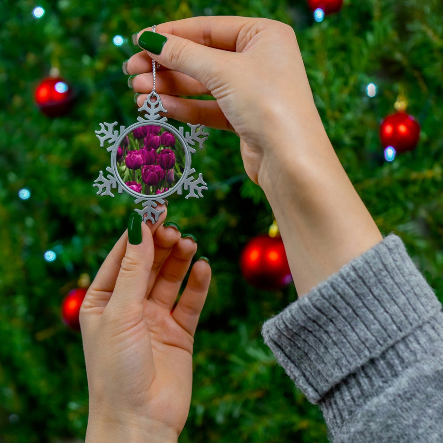 Flowers 20 Pewter Snowflake Ornament