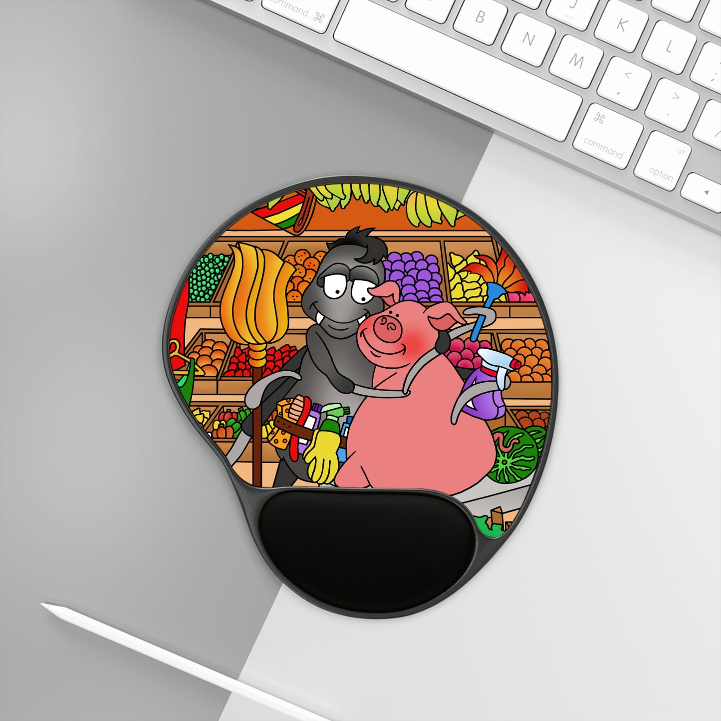 Anansi and the Market Pig Mouse Pad With Wrist Rest