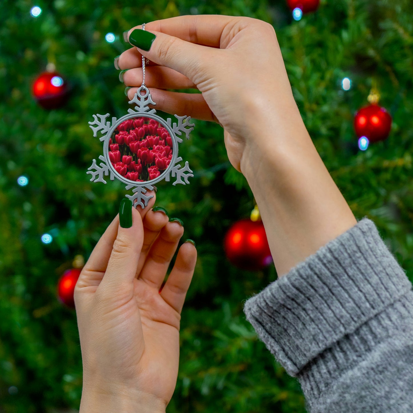 Flowers 15 Pewter Snowflake Ornament