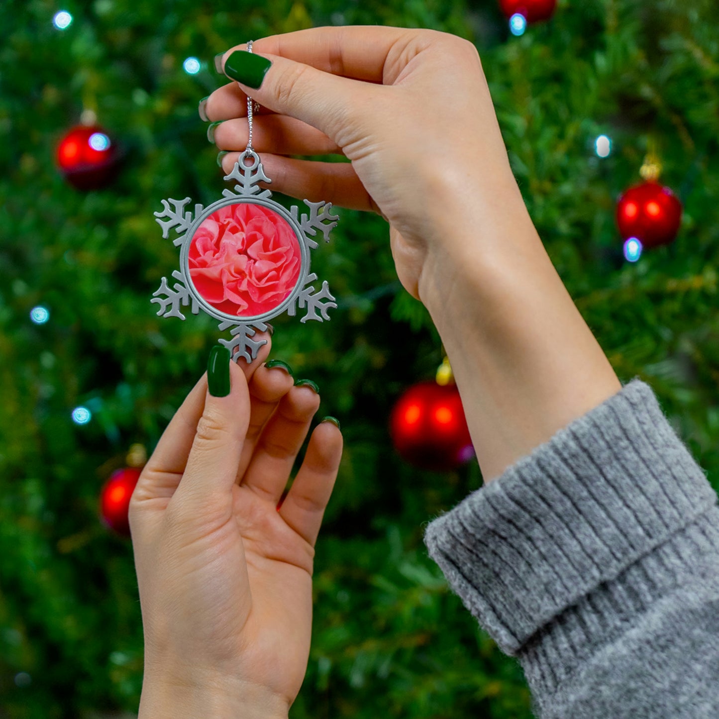 Flowers 08 Pewter Snowflake Ornament