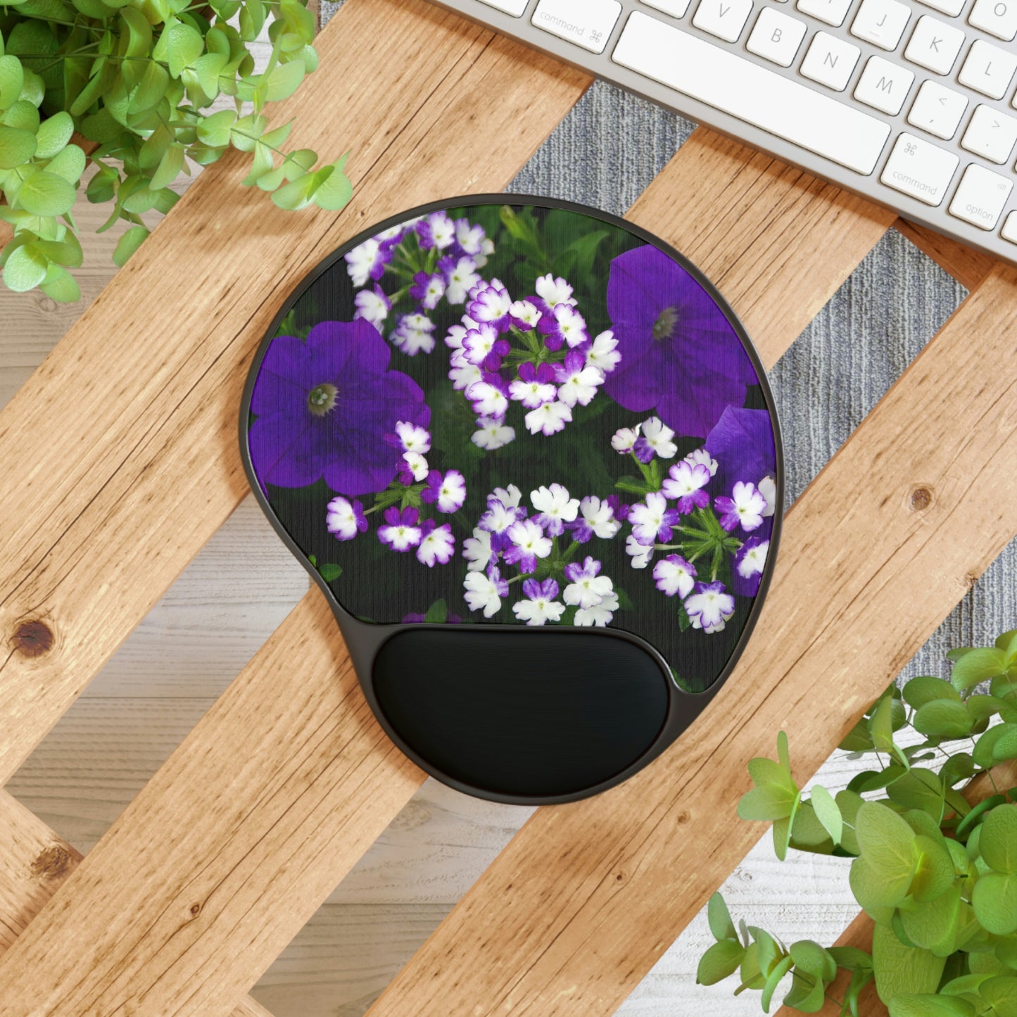 Flowers 04 Mouse Pad With Wrist Rest