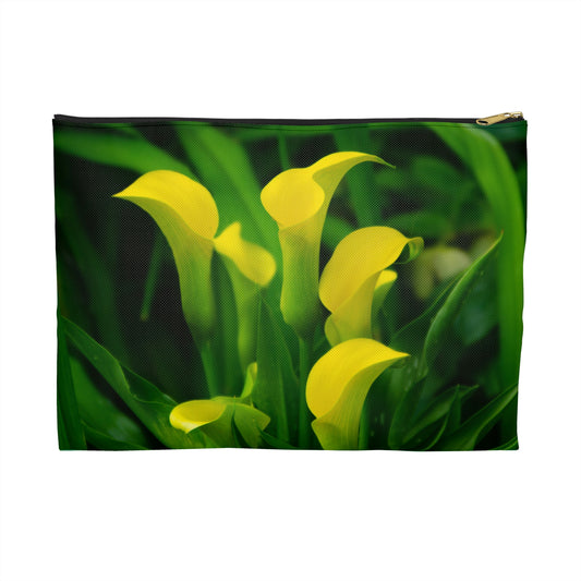 Flowers 32 Accessory Pouch